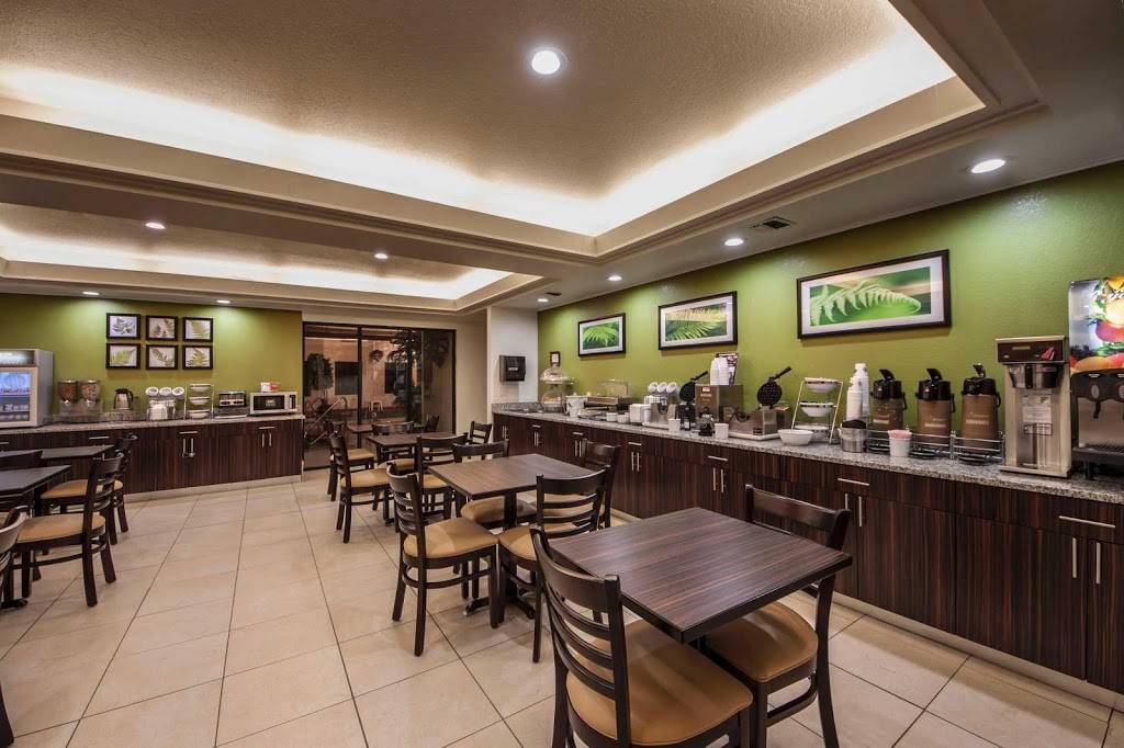 Sleep Inn & Suites Central/I-44 | restaurant | 8021 E 33rd St S, Tulsa, OK 74145, USA | 9189488870 OR +1 918-948-8870