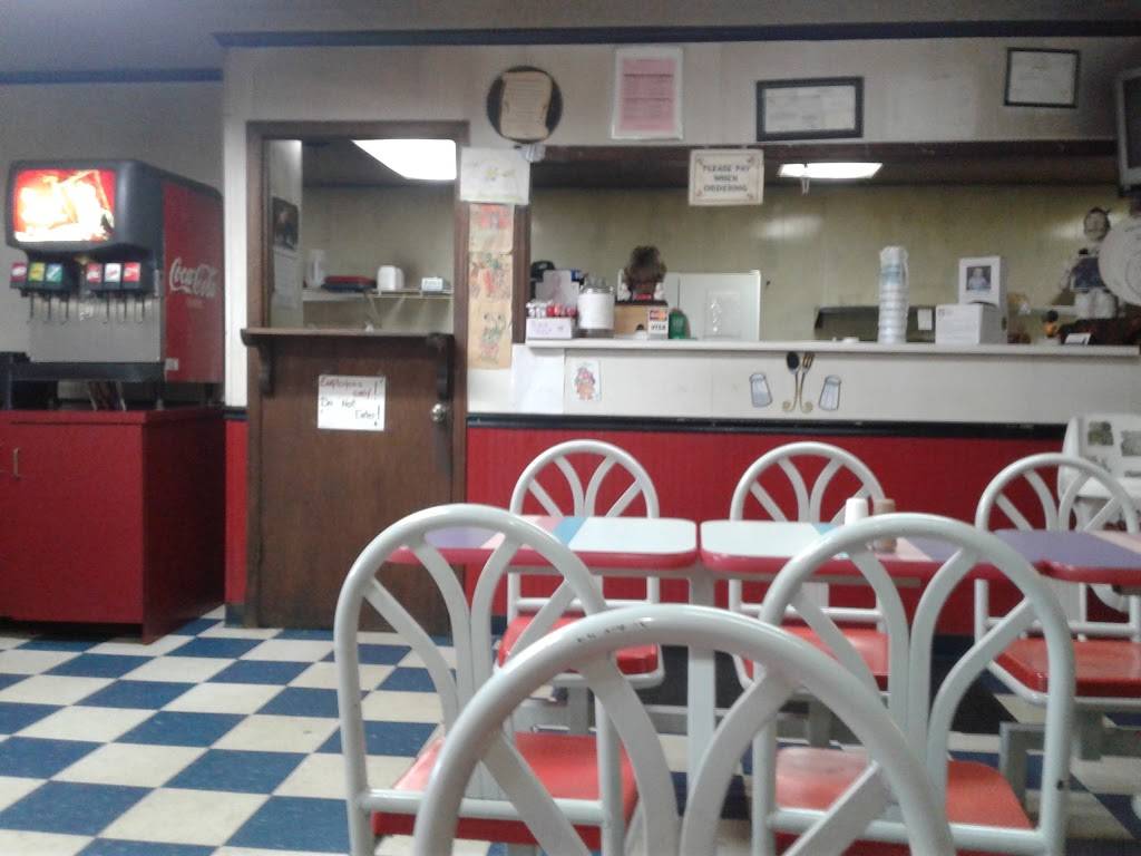 Michaels Pizza Cottage | restaurant | 6008 W Andrew Johnson Hwy, Talbott, TN 37877, USA | 4235860907 OR +1 423-586-0907