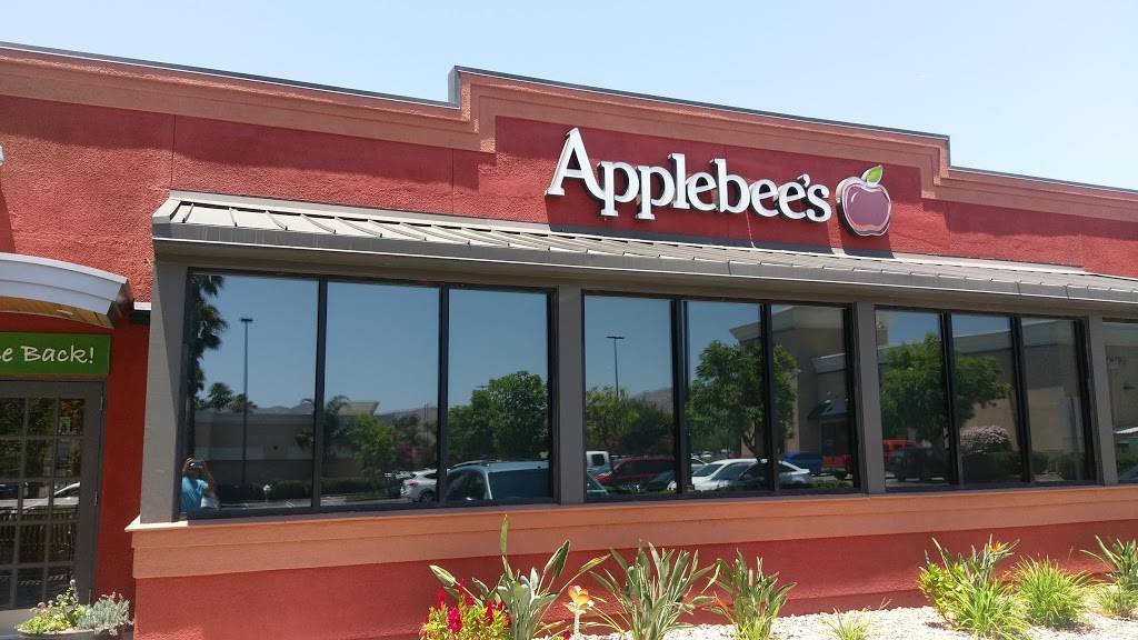 Applebees Grill + Bar | restaurant | 521 N McKinley St, Corona, CA 92879, USA | 9513711995 OR +1 951-371-1995