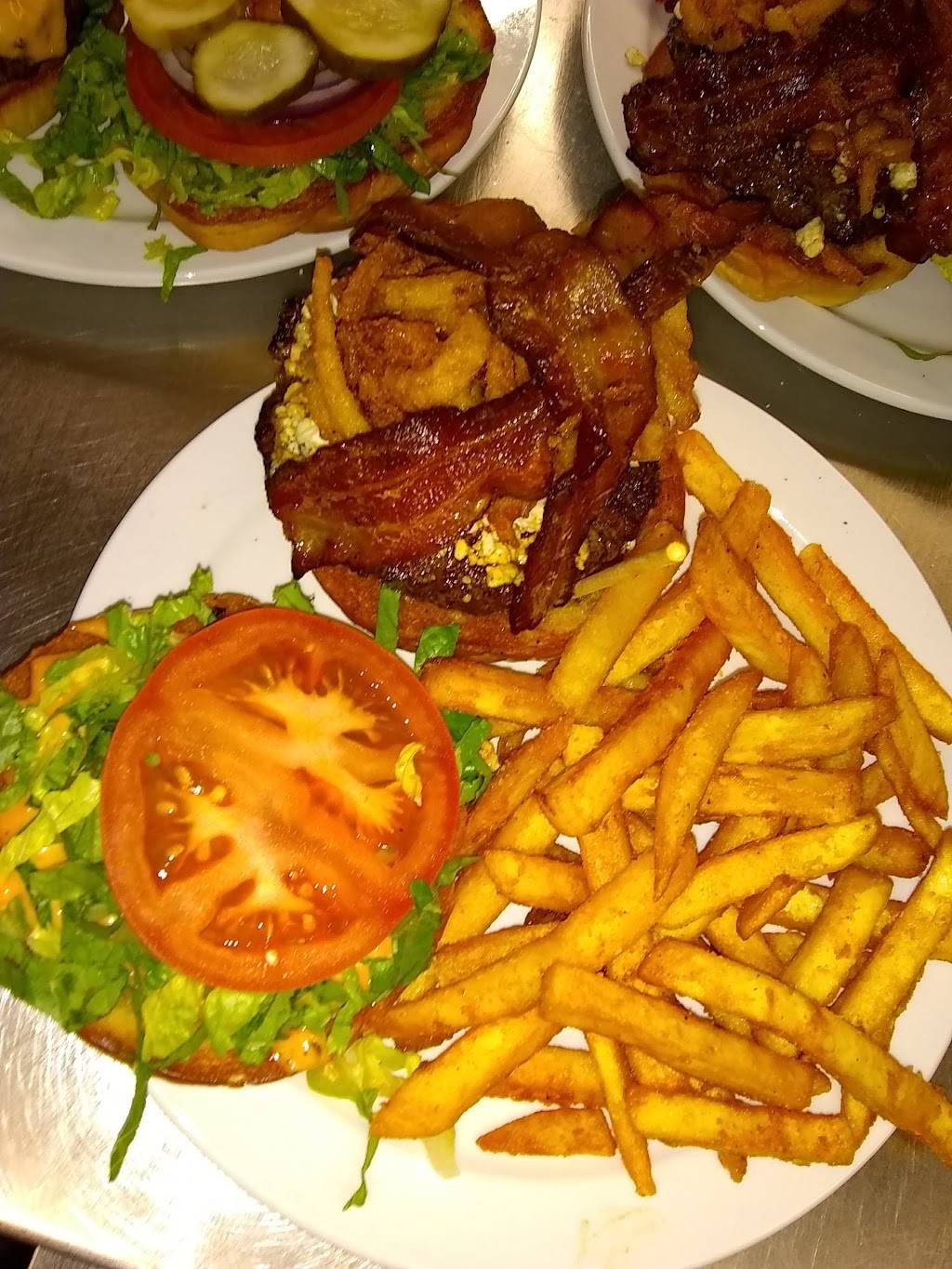 Rezervoir Lounge | night club | 1418 Plainfield Ave NE, Grand Rapids, MI 49505, USA | 6164510010 OR +1 616-451-0010