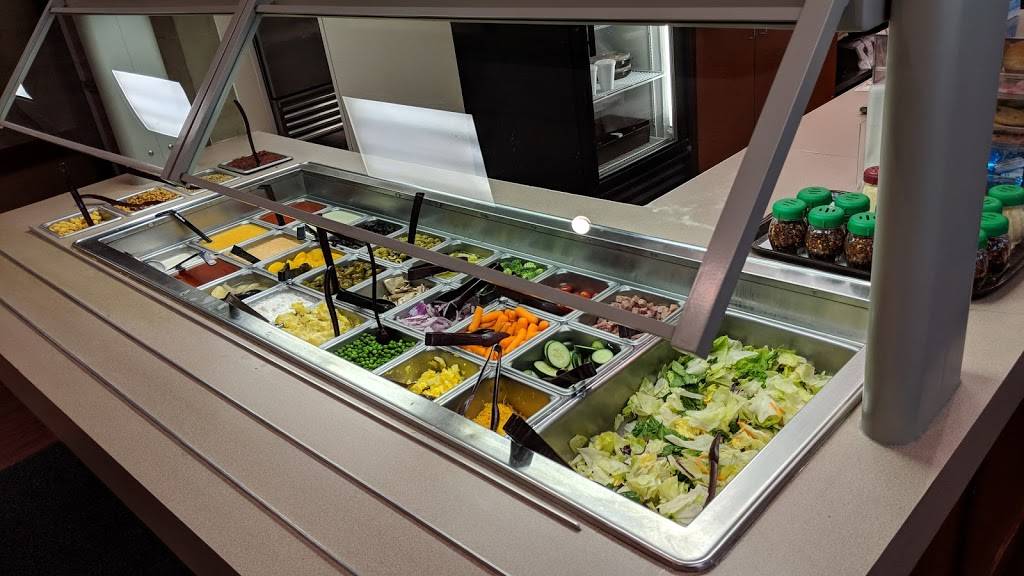 Rocky Rococo Pizza and Pasta | restaurant | 2094 Miller Park Way, Milwaukee, WI 53219, USA | 4146499900 OR +1 414-649-9900