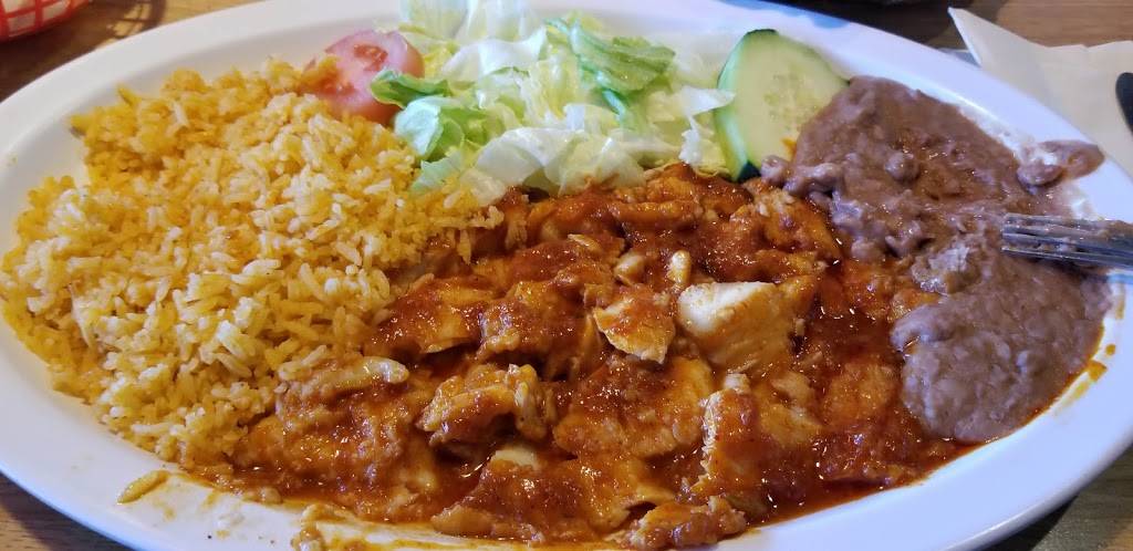 Taqueria Y Mariscos Chapala | restaurant | 303 1st St, Gilroy, CA 95020, USA | 4088428925 OR +1 408-842-8925