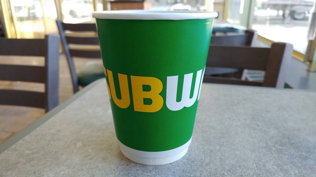 Subway | restaurant | 440 Rue Chabanel O, Montréal, QC H2N 1G8, Canada | 5148587676 OR +1 514-858-7676