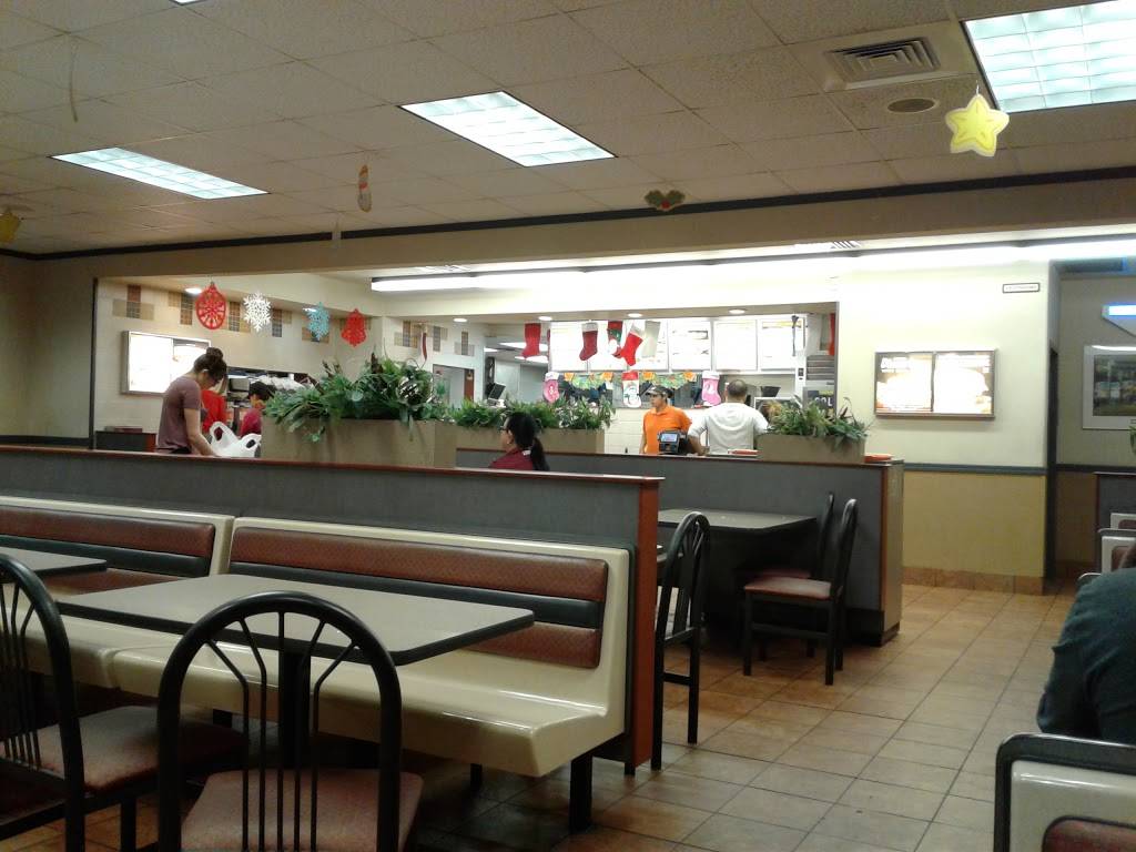 Whataburger | restaurant | 3239 SE Military Dr, San Antonio, TX 78223, USA | 2103379115 OR +1 210-337-9115