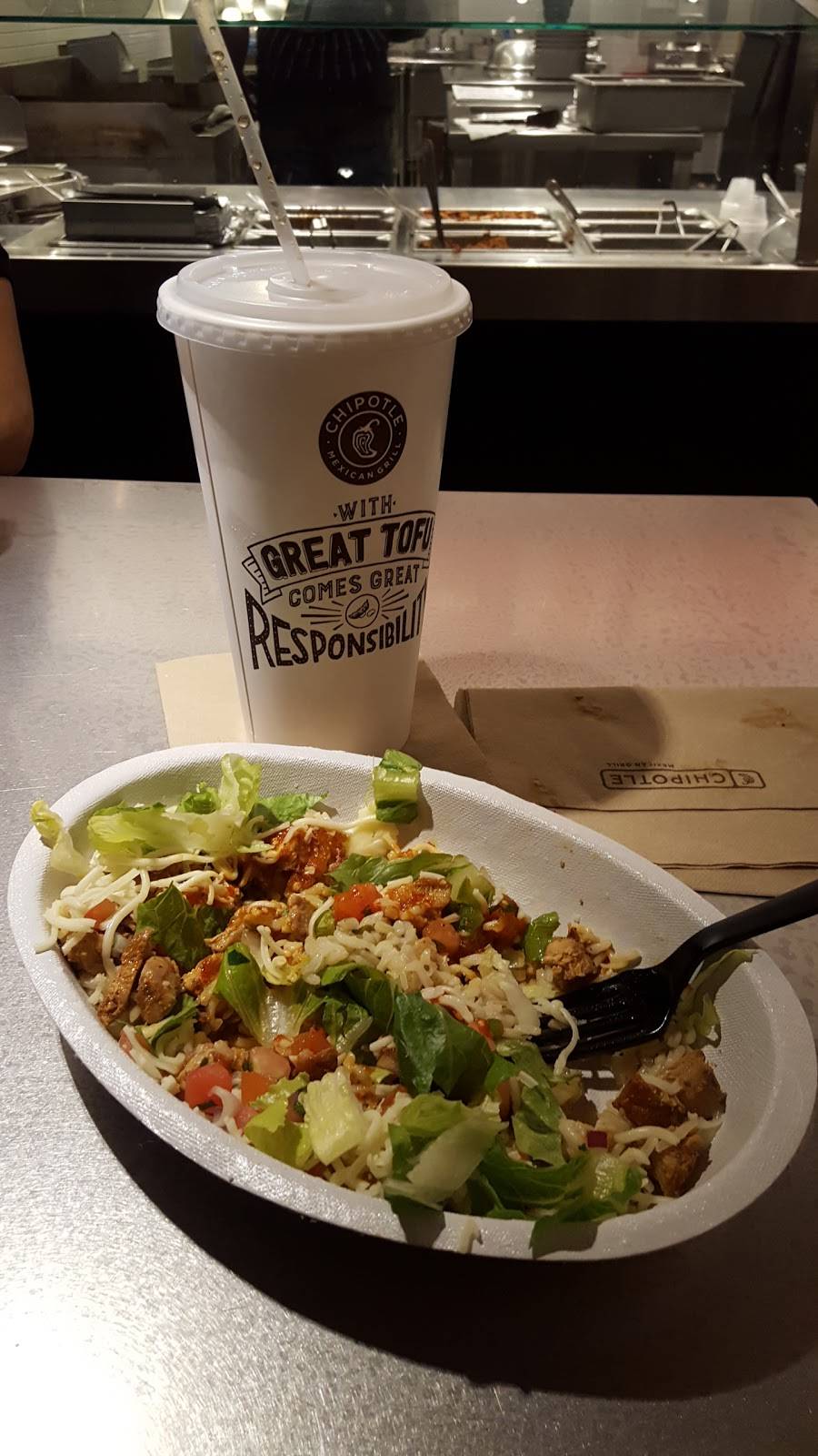 Chipotle Mexican Grill | restaurant | 1601 N State Rte 50, Bourbonnais, IL 60914, USA | 8159323225 OR +1 815-932-3225