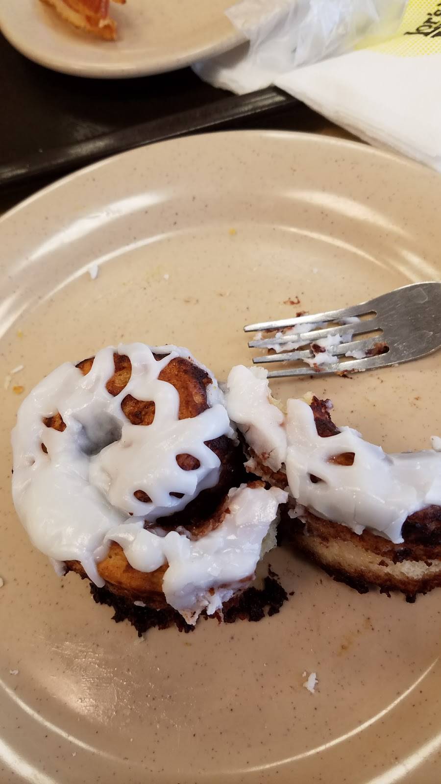 Tudors Biscuit World | restaurant | 1521 Johnson Ave, Bridgeport, WV 26330, USA | 3048429114 OR +1 304-842-9114