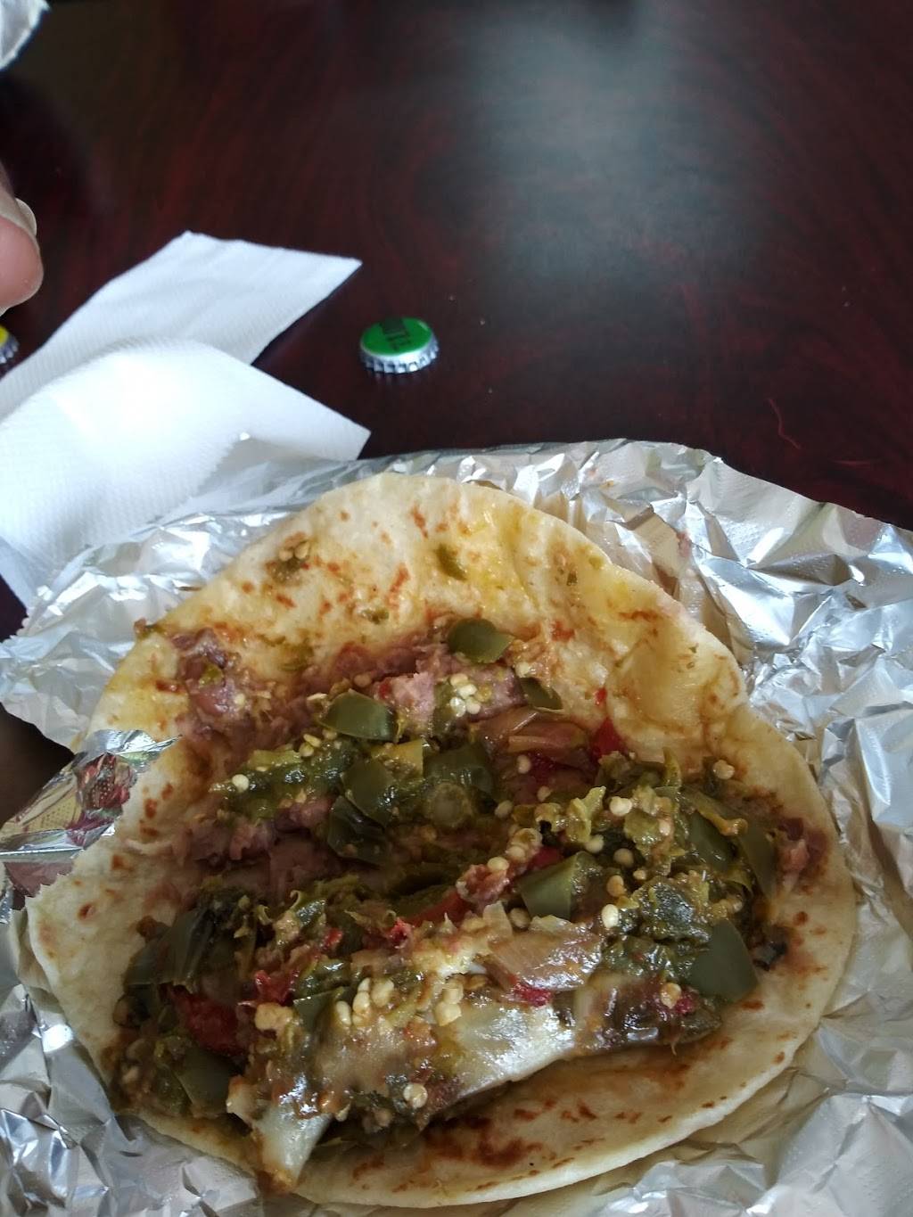 Tortilleria 6 Hermanos | restaurant | 200 S Danville St, Willis, TX 77378, USA | 9367014013 OR +1 936-701-4013