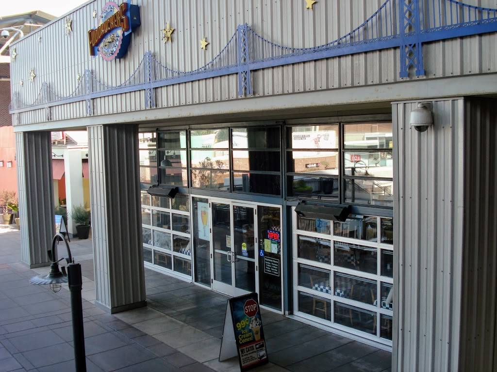 Fuddruckers | restaurant | 5614 Bay St #232, Emeryville, CA 94608, USA | 5106555902 OR +1 510-655-5902