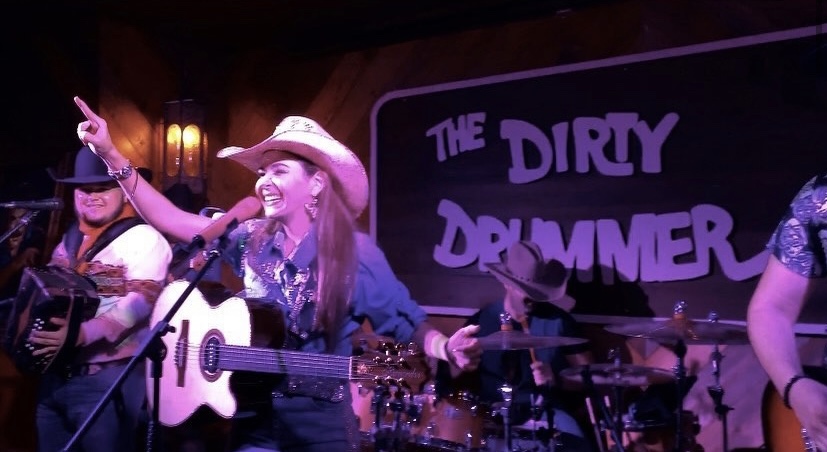 The Dirty Drummer | restaurant | 2303 N 44th St, Phoenix, AZ 85008, USA | 6028402726 OR +1 602-840-2726