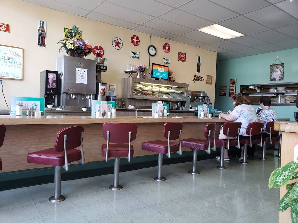 Roadys Restaurant | restaurant | 160 W Bonita Ave, San Dimas, CA 91773, USA | 9095920980 OR +1 909-592-0980