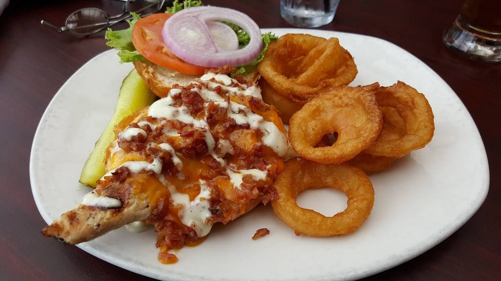 White Rose Bar & Grill | restaurant | 48 N Beaver St, York, PA 17401, USA | 7178485369 OR +1 717-848-5369