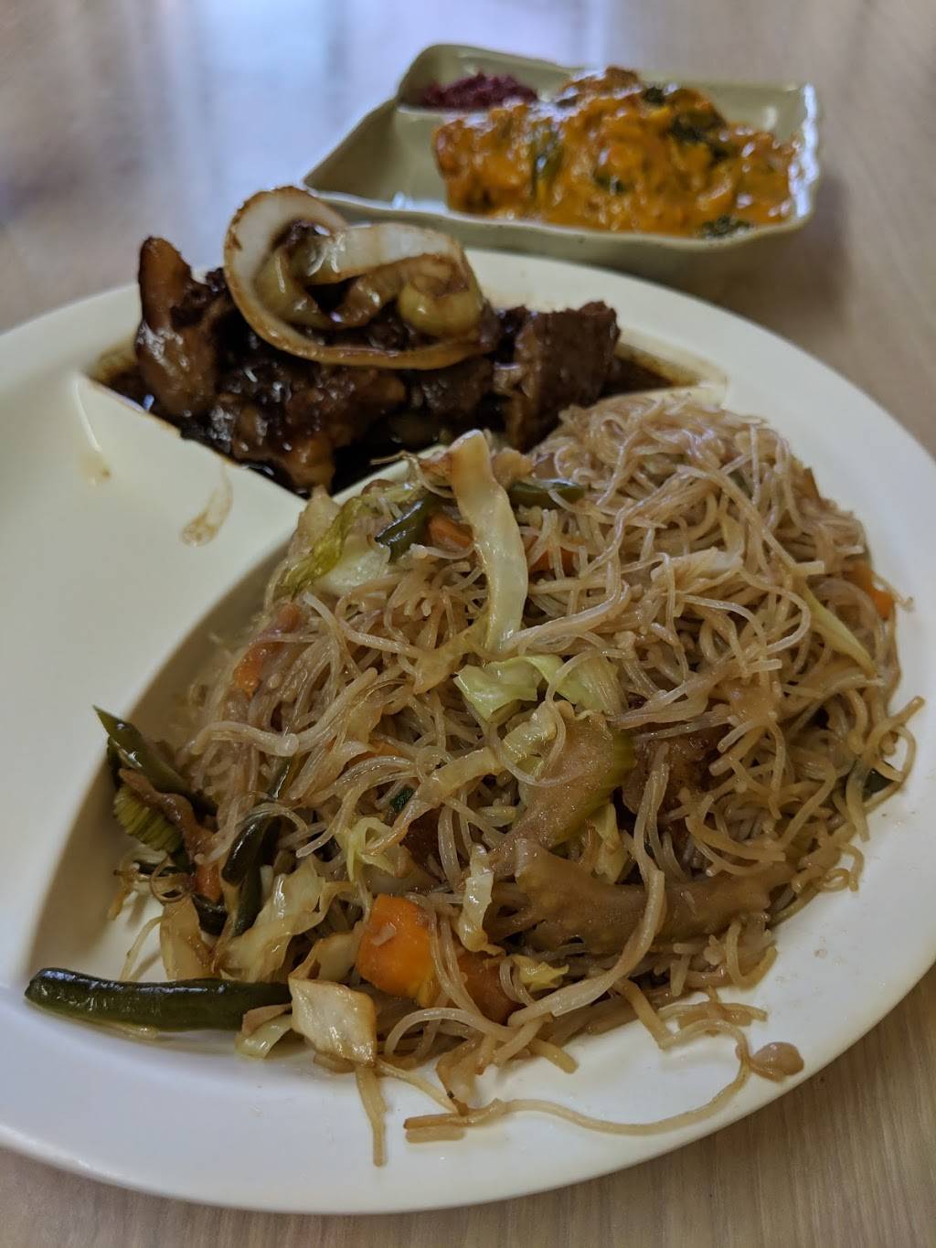 Little Quiapo | restaurant | 530 Newark Ave C, Jersey City, NJ 07306, USA | 2016560384 OR +1 201-656-0384