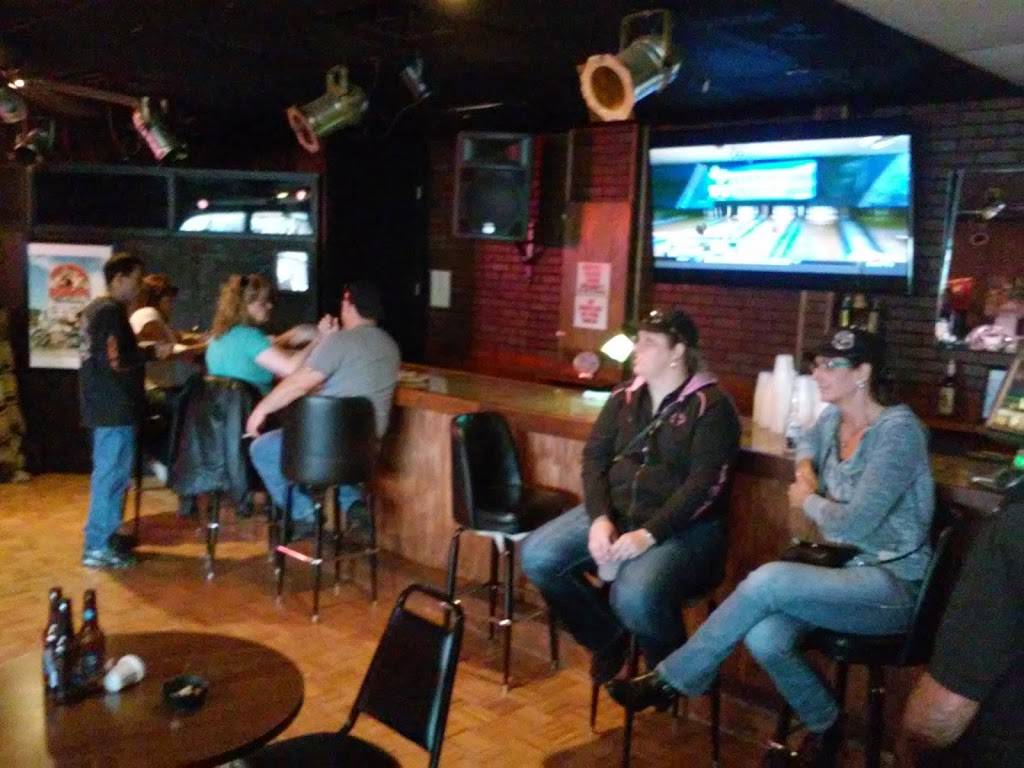 Donnys Saloon | restaurant | 1213 3rd Ave S, Myrtle Beach, SC 29577, USA | 8434446113 OR +1 843-444-6113