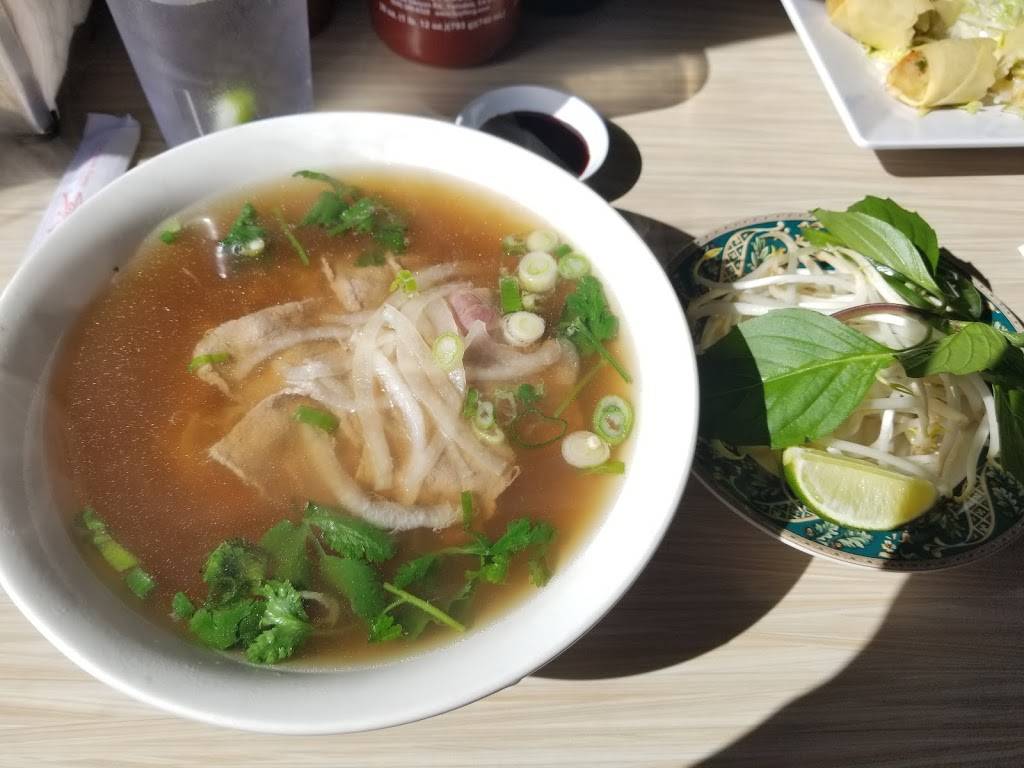Pho Que Huong | restaurant | 1720 Eldorado Pkwy #101, McKinney, TX 75069, USA | 9725428422 OR +1 972-542-8422