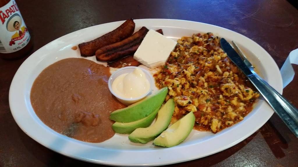 Centro America Restaurant | restaurant | 6135 W Sahara Ave #6, Las Vegas, NV 89146, USA | 7026447300 OR +1 702-644-7300