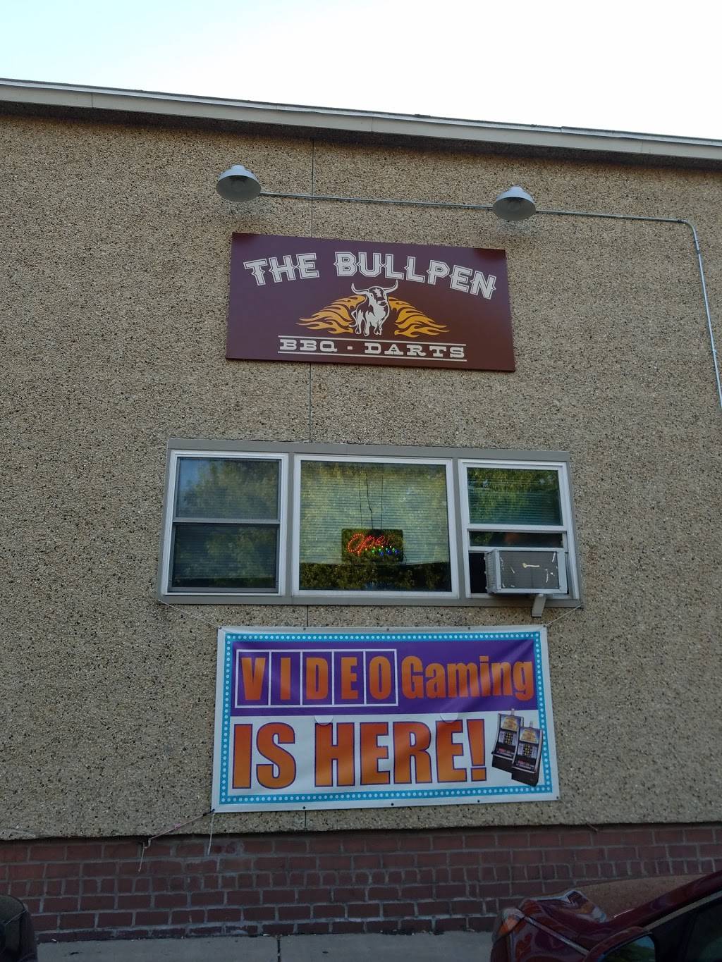 The Bullpen | restaurant | 1014 Johnson St, Streator, IL 61364, USA | 8155109465 OR +1 815-510-9465