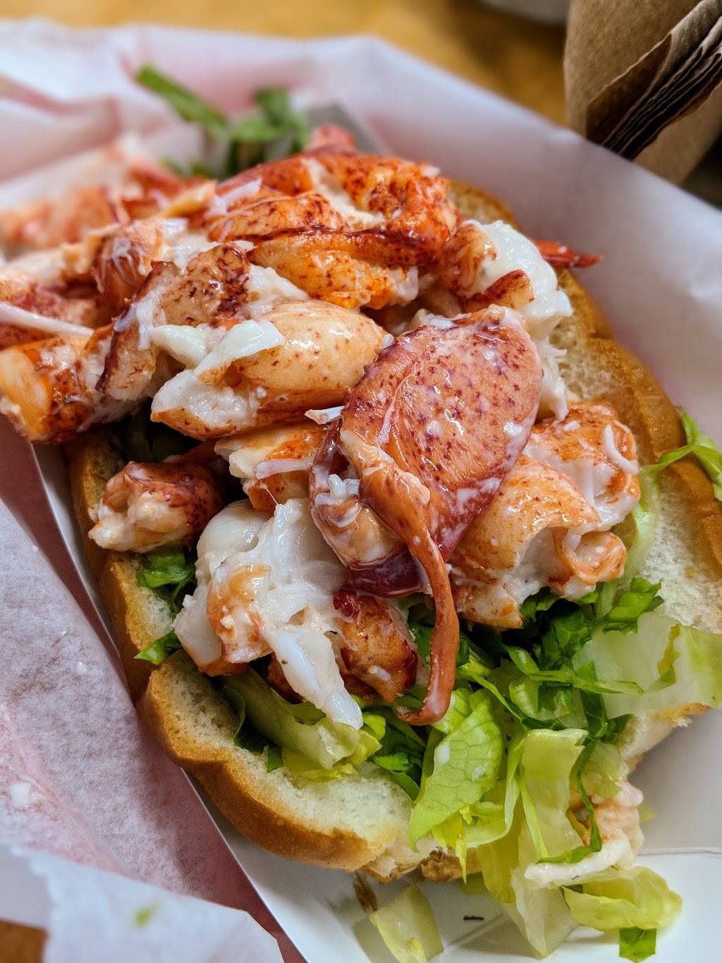 Miller Brothers Seafood | restaurant | 849 Forest Ave, Portland, ME 04103, USA | 2075364483 OR +1 207-536-4483