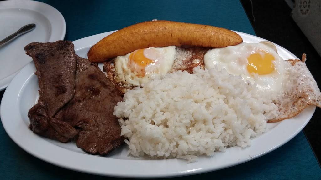 Pecas Y Algo Mas Restaurant | restaurant | 4420 Greenpoint Ave, Sunnyside, NY 11104, USA | 7183894443 OR +1 718-389-4443