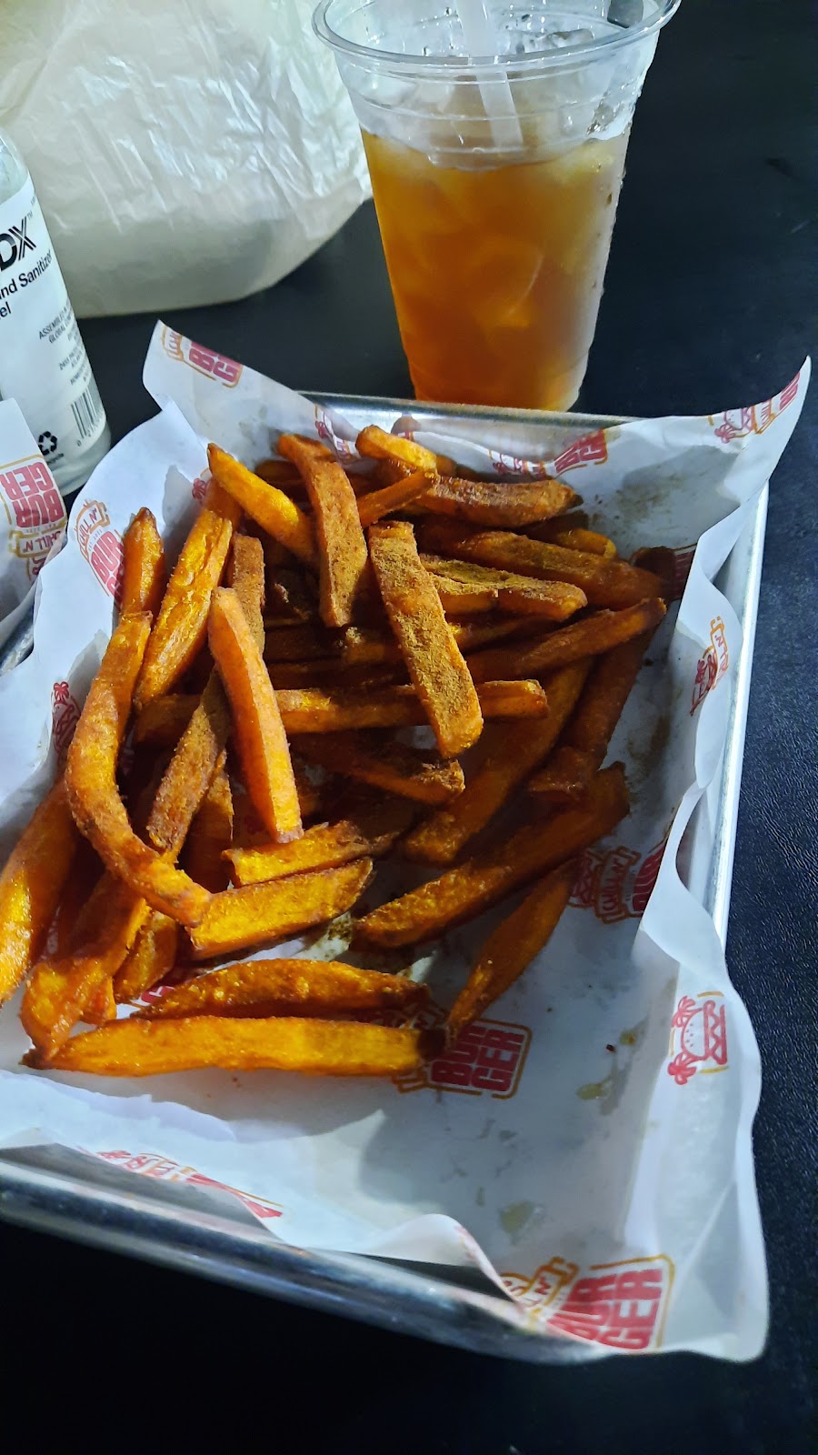 Chill N Burger | restaurant | 10201 NW 116th Way, Medley, FL 33178, USA | 5713317027 OR +1 571-331-7027