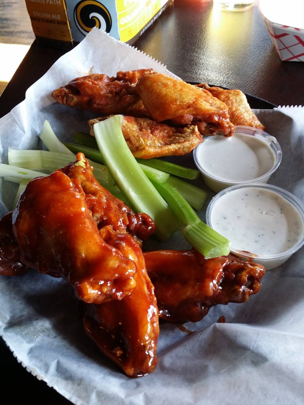 Wild Goose Bar & Grill | restaurant | 4265 N Lincoln Ave, Chicago, IL 60618, USA | 7732817112 OR +1 773-281-7112