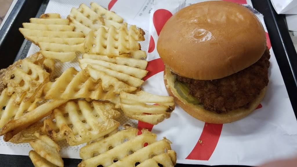 Chick-fil-A | restaurant | 2072 Lantern Ridge Dr, Richmond, KY 40475, USA | 8596250388 OR +1 859-625-0388