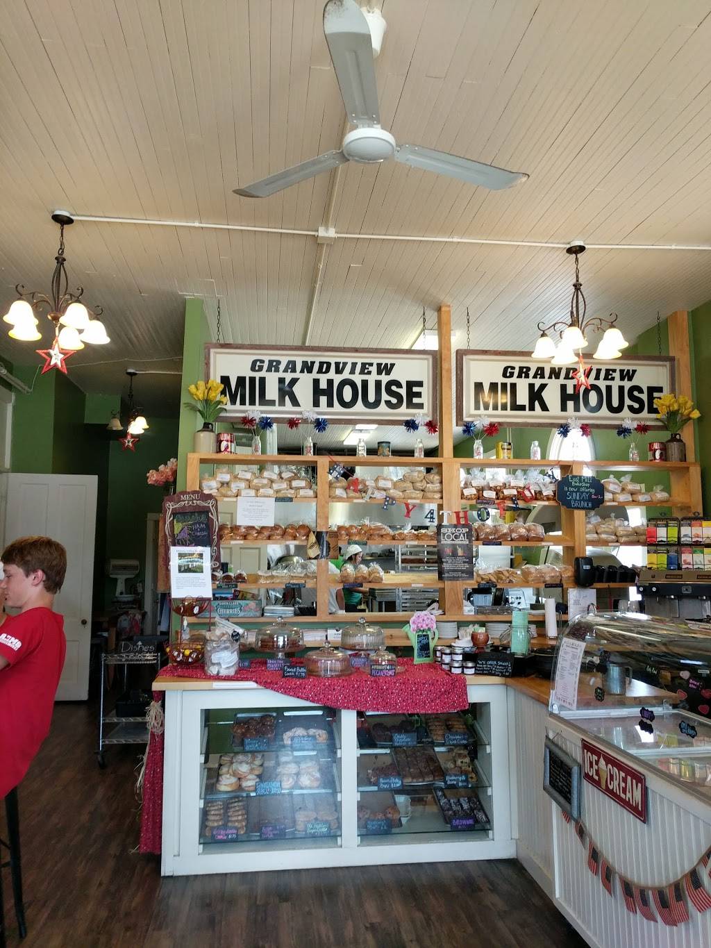 East Mill Bakeshop & Catering | restaurant | 620 S Grandview Ave, Dubuque, IA 52003, USA | 5635801175 OR +1 563-580-1175
