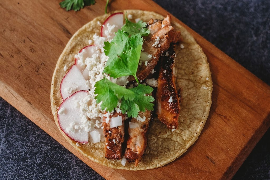 Tacos Flores | restaurant | 16 Franklins Way, Guilford, CT 06437, USA | 2035140461 OR +1 203-514-0461