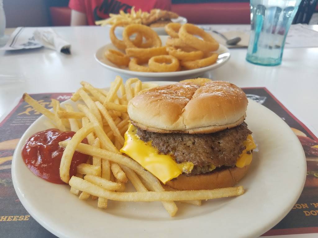 Steak n Shake | restaurant | 32751 Concord Dr, Madison Heights, MI 48071, USA | 2485881355 OR +1 248-588-1355