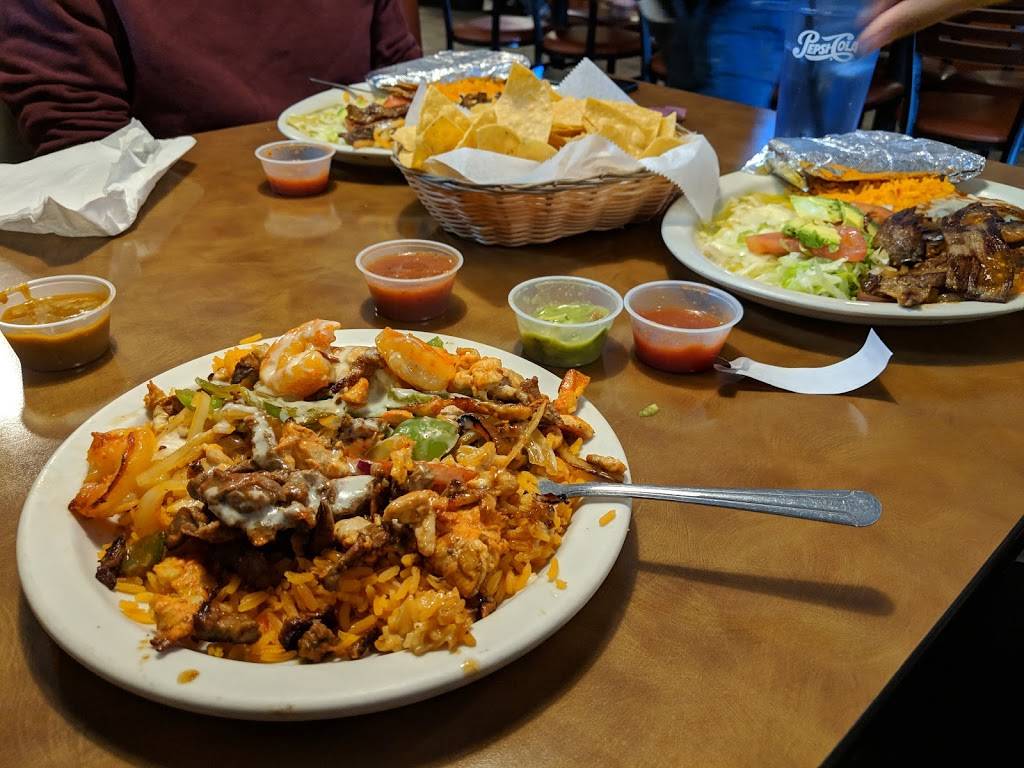 Alejandros Mexican Grill - Salem | restaurant | 1304 W Main St, Salem, VA 24153, USA | 5403871420 OR +1 540-387-1420