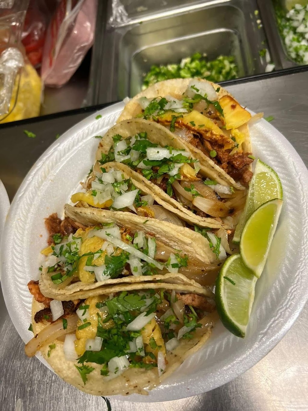 Tacos Mi Rey | restaurant | 8308 Harry Hines Blvd, Dallas, TX 75235, USA | 4692229384 OR +1 469-222-9384