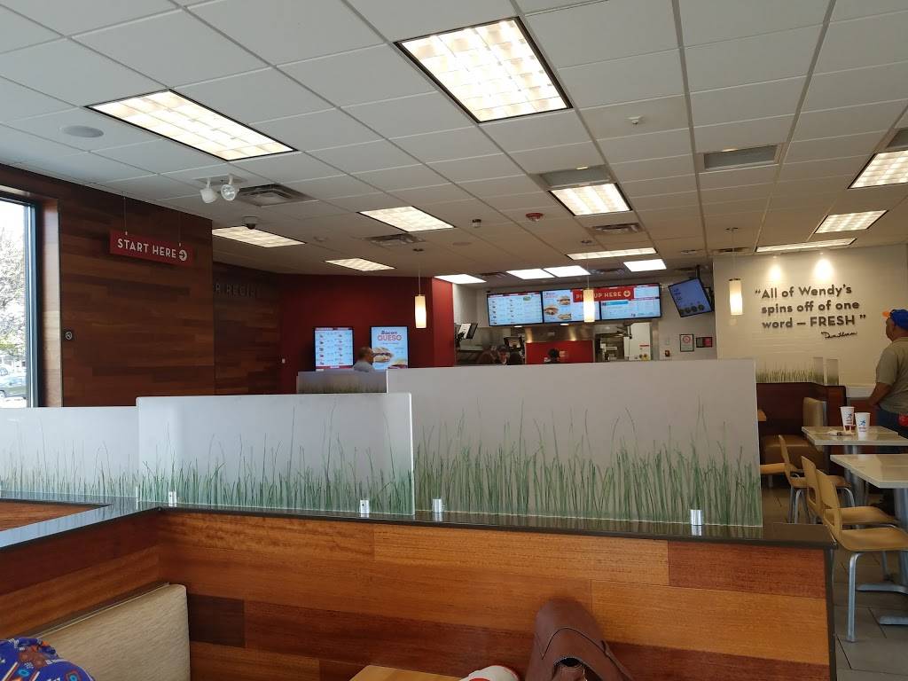 Wendys | restaurant | 1283 Rickert Dr, Naperville, IL 60540, USA | 6307780077 OR +1 630-778-0077