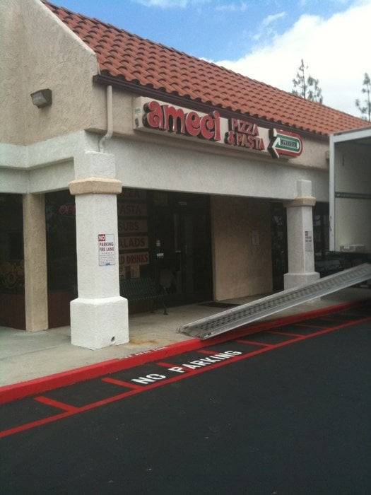 Ameci Pizza & Pasta | meal delivery | 11229 Tampa Ave, Northridge, CA 91326, USA | 8183684228 OR +1 818-368-4228