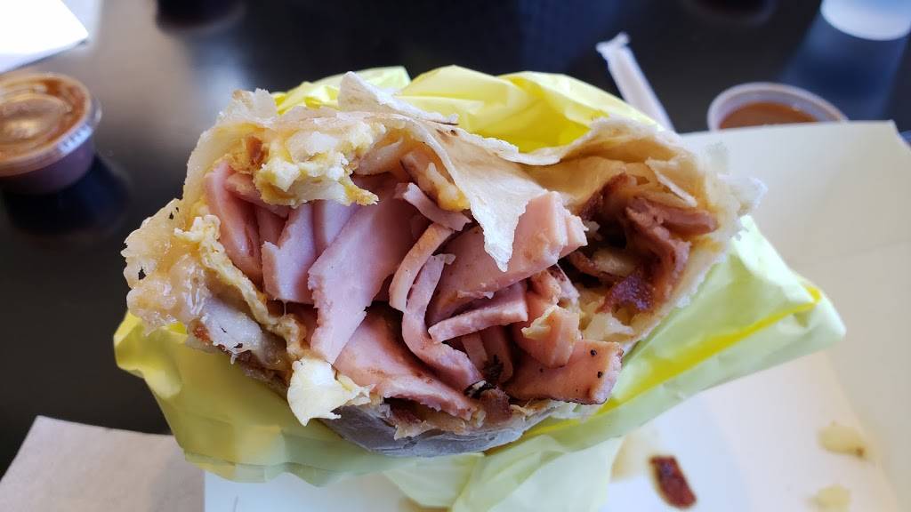 Lucky Boy Drive-In at Walnut | restaurant | 531 E Walnut St, Pasadena, CA 91101, USA | 6267937079 OR +1 626-793-7079