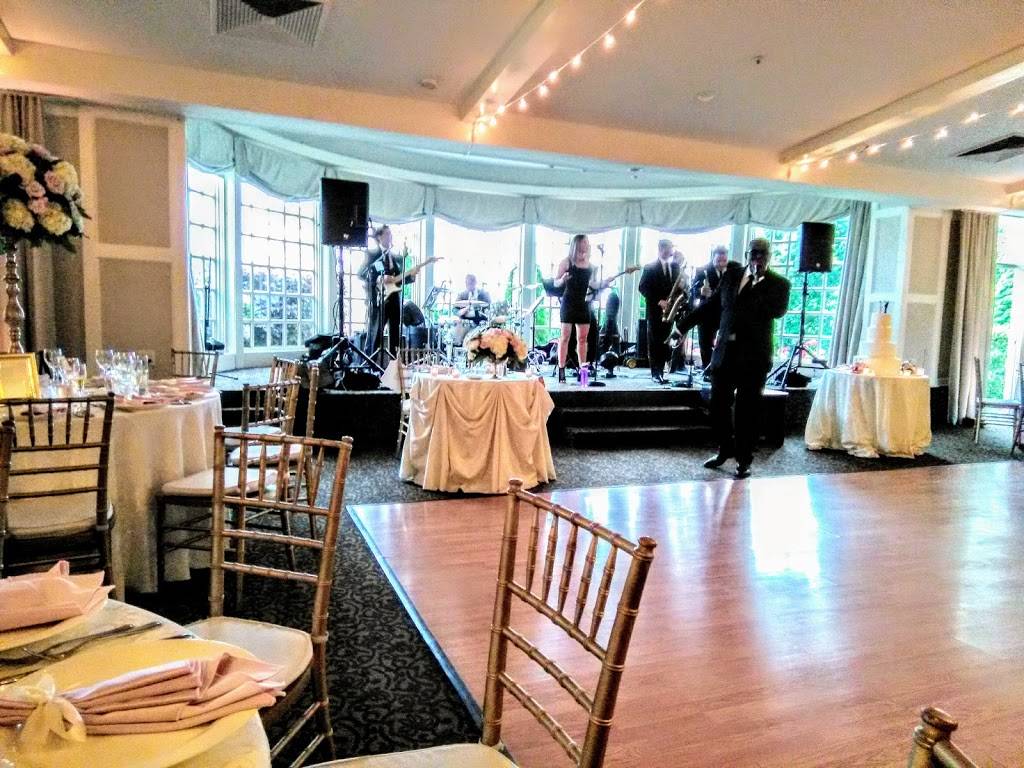 Pearl Restaurant & Bar | restaurant | 260 Compo Rd S, Westport, CT 06880, USA | 2035576260 OR +1 203-557-6260