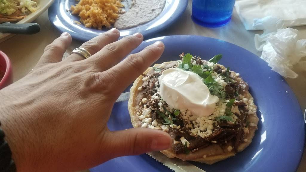 Las Sabrosas de Guanajuato | restaurant | 6825 San Pedro Ave, San Antonio, TX 78216, USA | 2107859211 OR +1 210-785-9211