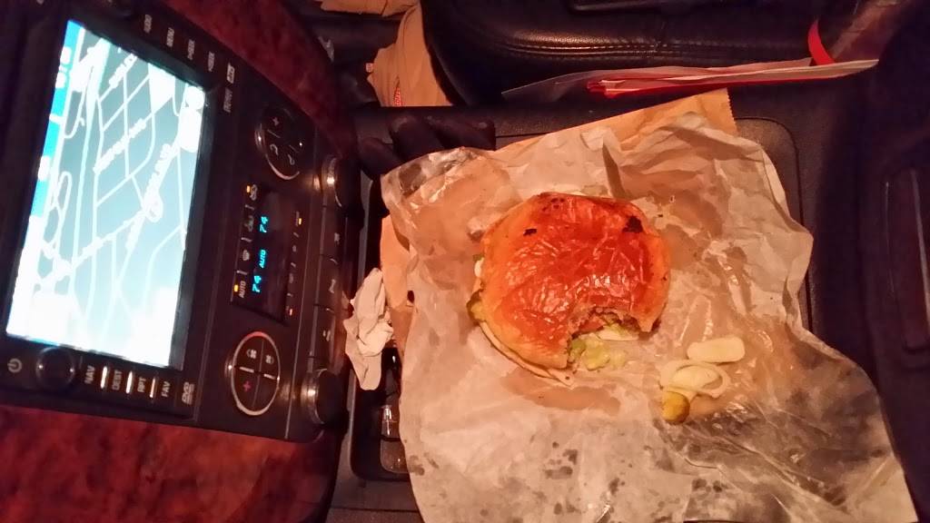 Friendlys Burger | restaurant | 2200 Cedar Crest Blvd #4202, Dallas, TX 75203, USA | 4699178525 OR +1 469-917-8525