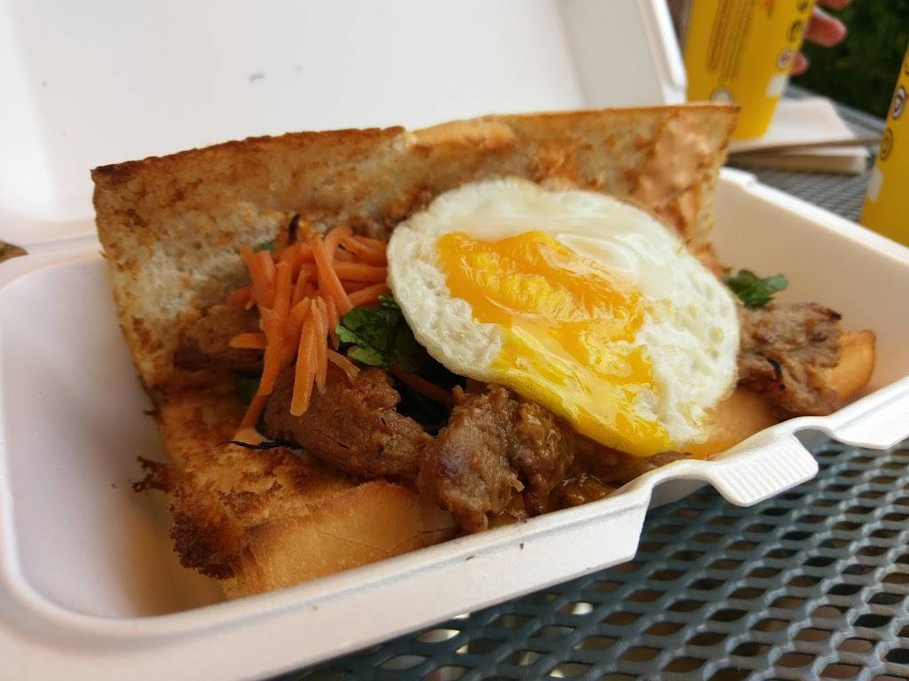 Which Wich Superior Sandwiches | restaurant | 11935 Manchester Rd, Des Peres, MO 63131, USA | 3143940945 OR +1 314-394-0945