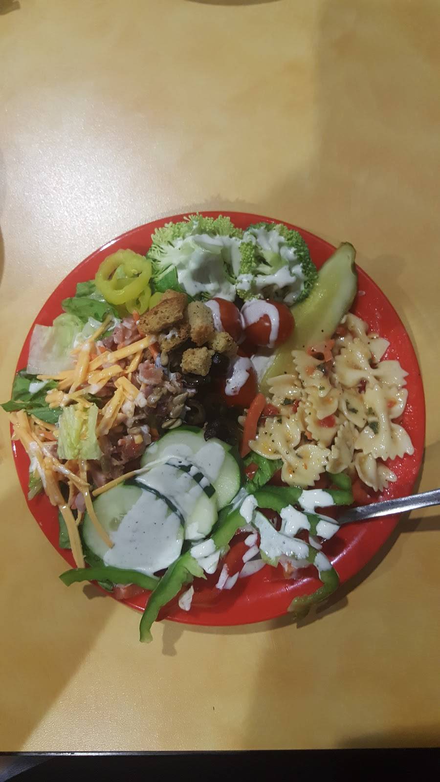 Gattitown | restaurant | 316 N Green River Rd, Evansville, IN 47715, USA | 8124733800 OR +1 812-473-3800