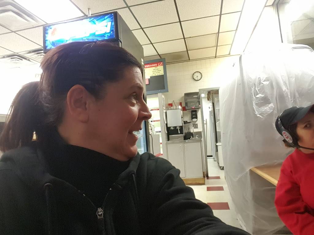 Honey Dew Donuts | bakery | 285 Morse St, Norwood, MA 02062, USA | 7815519919 OR +1 781-551-9919