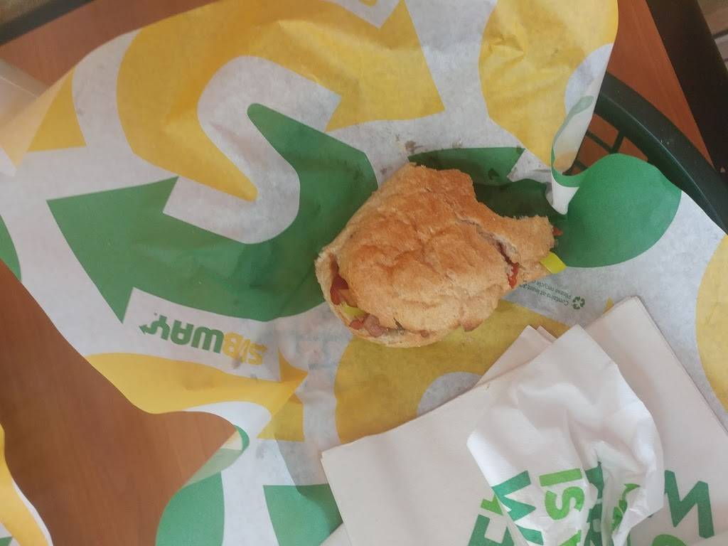 Subway Restaurants | restaurant | 1535 N Williams Lake Rd, Waterford Twp, MI 48327, USA | 2486663030 OR +1 248-666-3030