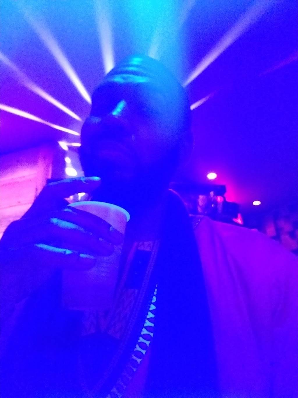 Bosco Lounge | night club | 22930 Woodward Ave, Ferndale, MI 48220, USA | 2485418818 OR +1 248-541-8818