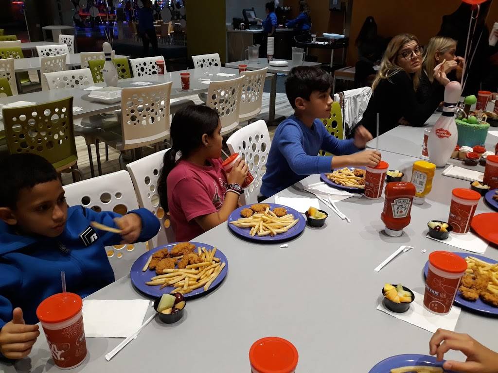 Main Event Alpharetta | restaurant | 10700 Davis Dr, Alpharetta, GA 30009, USA | 7705219100 OR +1 770-521-9100