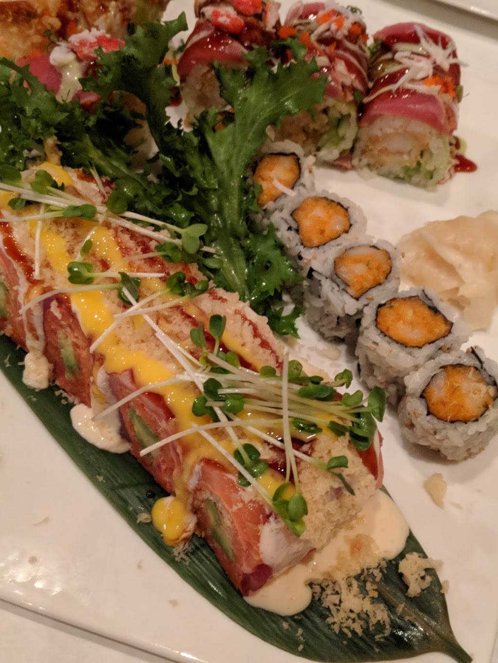 Blue Ginger Asian Bistro | restaurant | 1061 W Pleasant Valley Rd, Parma, OH 44134, USA | 4408428880 OR +1 440-842-8880