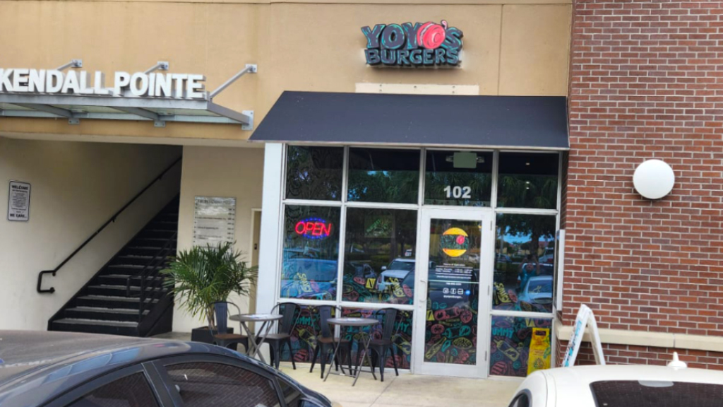 Yoyo’s Burgers | meal delivery | 16650 SW 88th St, Miami, FL 33196, USA | 7868995200 OR +1 786-899-5200