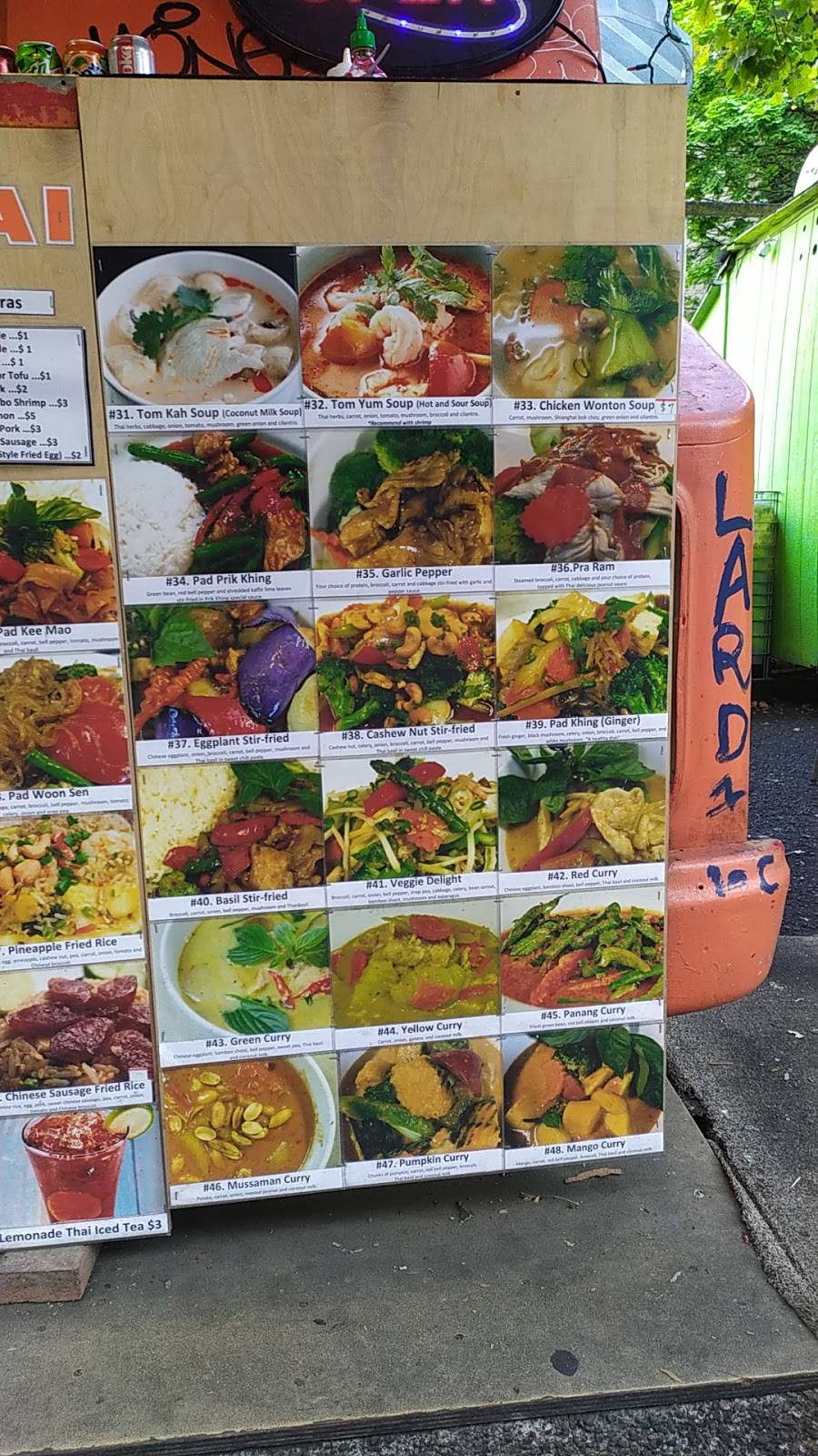 Veli Thai Food | restaurant | 340 SW 5th Ave, Portland, OR 97204, USA | 5038671514 OR +1 503-867-1514