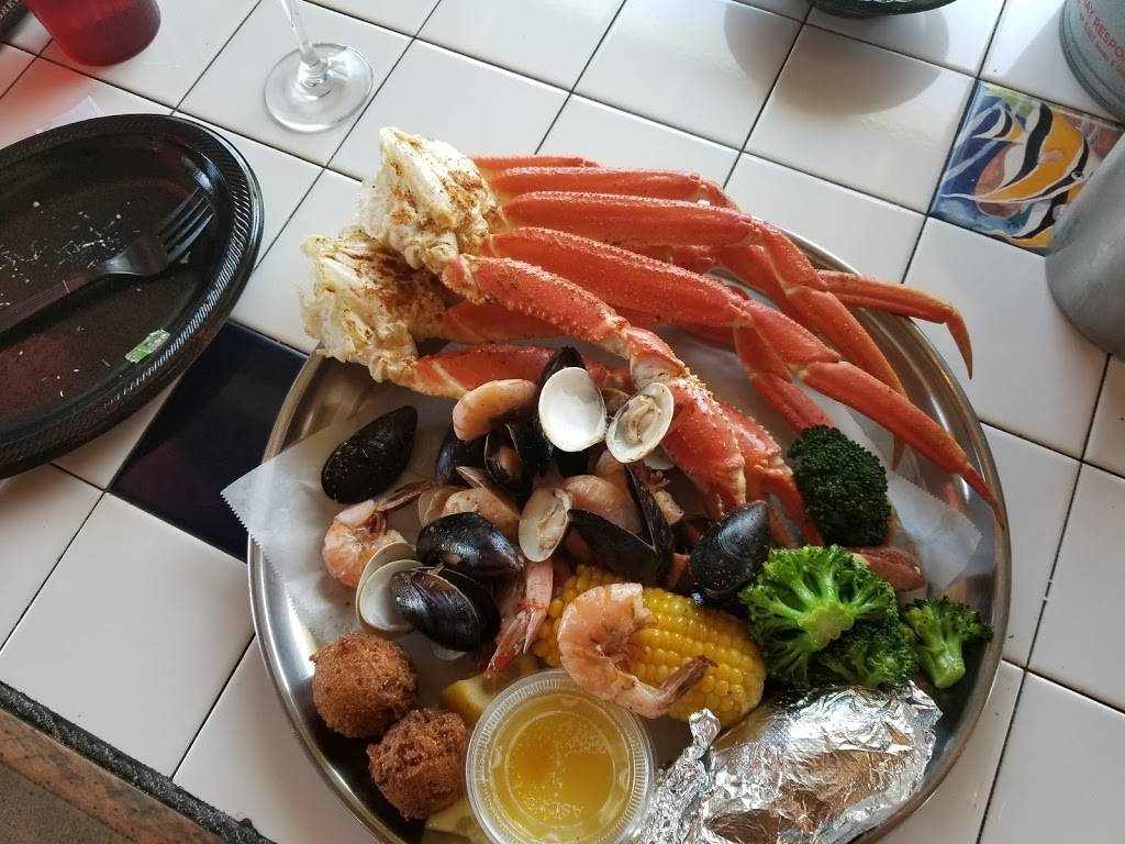 Beachside Seafood Restaurant & Market | restaurant | 120 3rd St S, Jacksonville Beach, FL 32250, USA | 9044442722 OR +1 904-444-2722