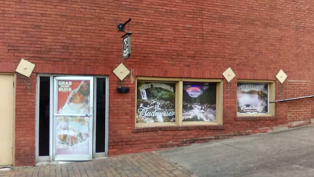 Drummys Bar & Grill | restaurant | 516 C St, St Albans, WV 25177, USA | 3047225124 OR +1 304-722-5124