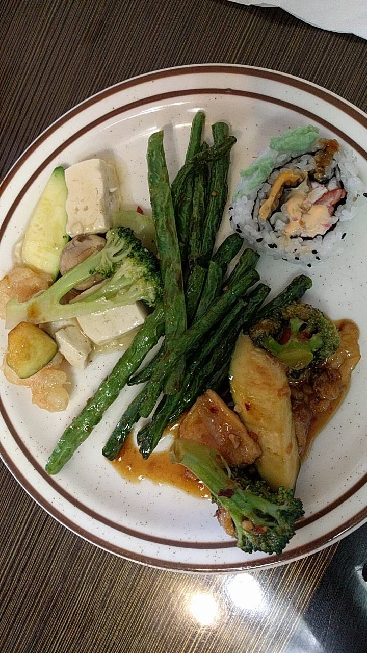 Great Moon Buffet | restaurant | 4845 E McKinley Ave, Fresno, CA 93703, USA | 5594563352 OR +1 559-456-3352