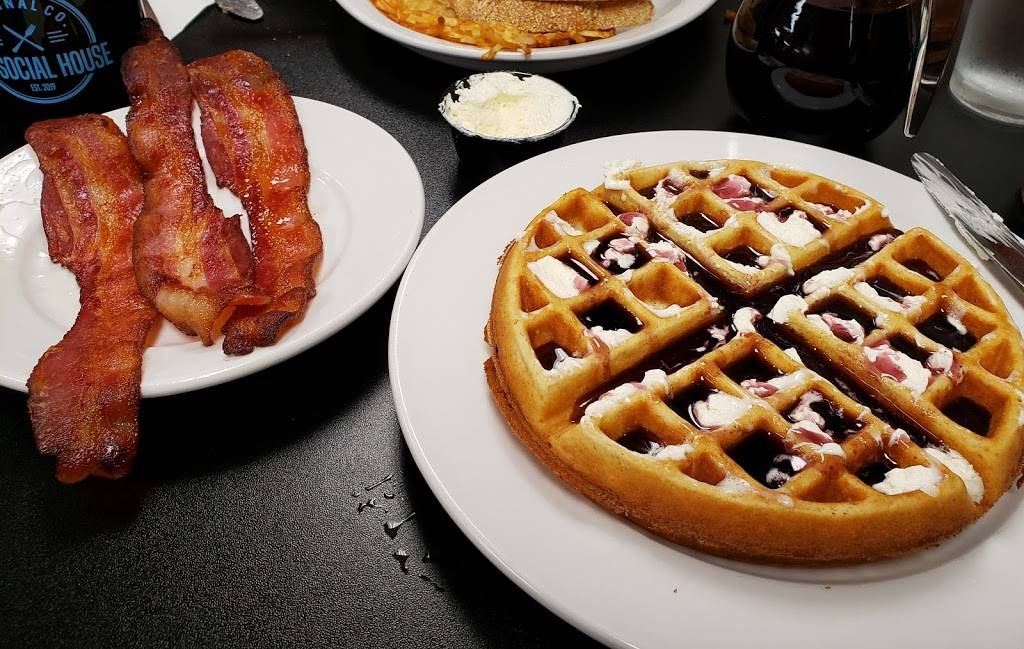 The Social House | restaurant | 4897 Miller Trunk Hwy, Hermantown, MN 55811, USA | 2187278519 OR +1 218-727-8519