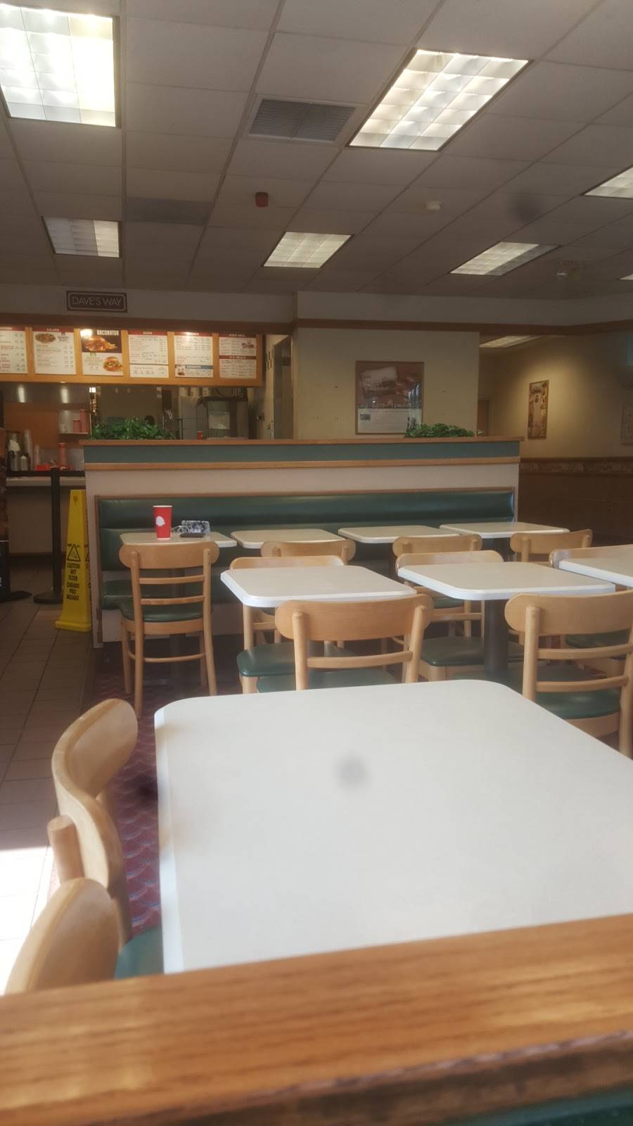 Wendys | restaurant | 2840 East, GA-34, Newnan, GA 30265, USA | 7702520782 OR +1 770-252-0782